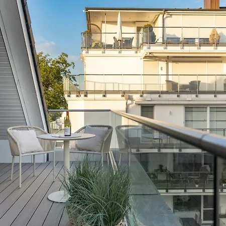 My Happy Place - Exklusiv, Lichtdurchflutet Und Mit Sonnigem Balkon Im Herzen Von Timmendorfer Lägenhet